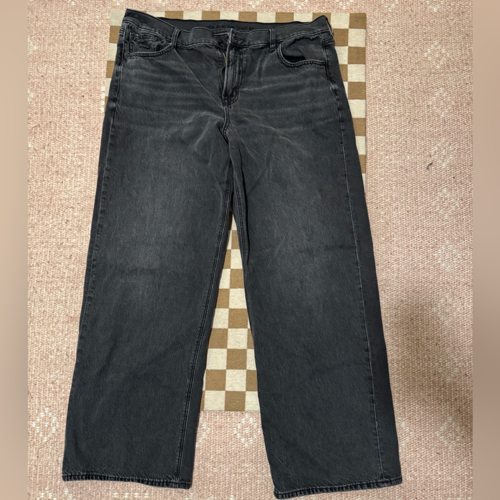 American Eagle Outfitters women’s black strigid jeans